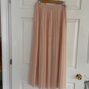 Pleated maxi skirt